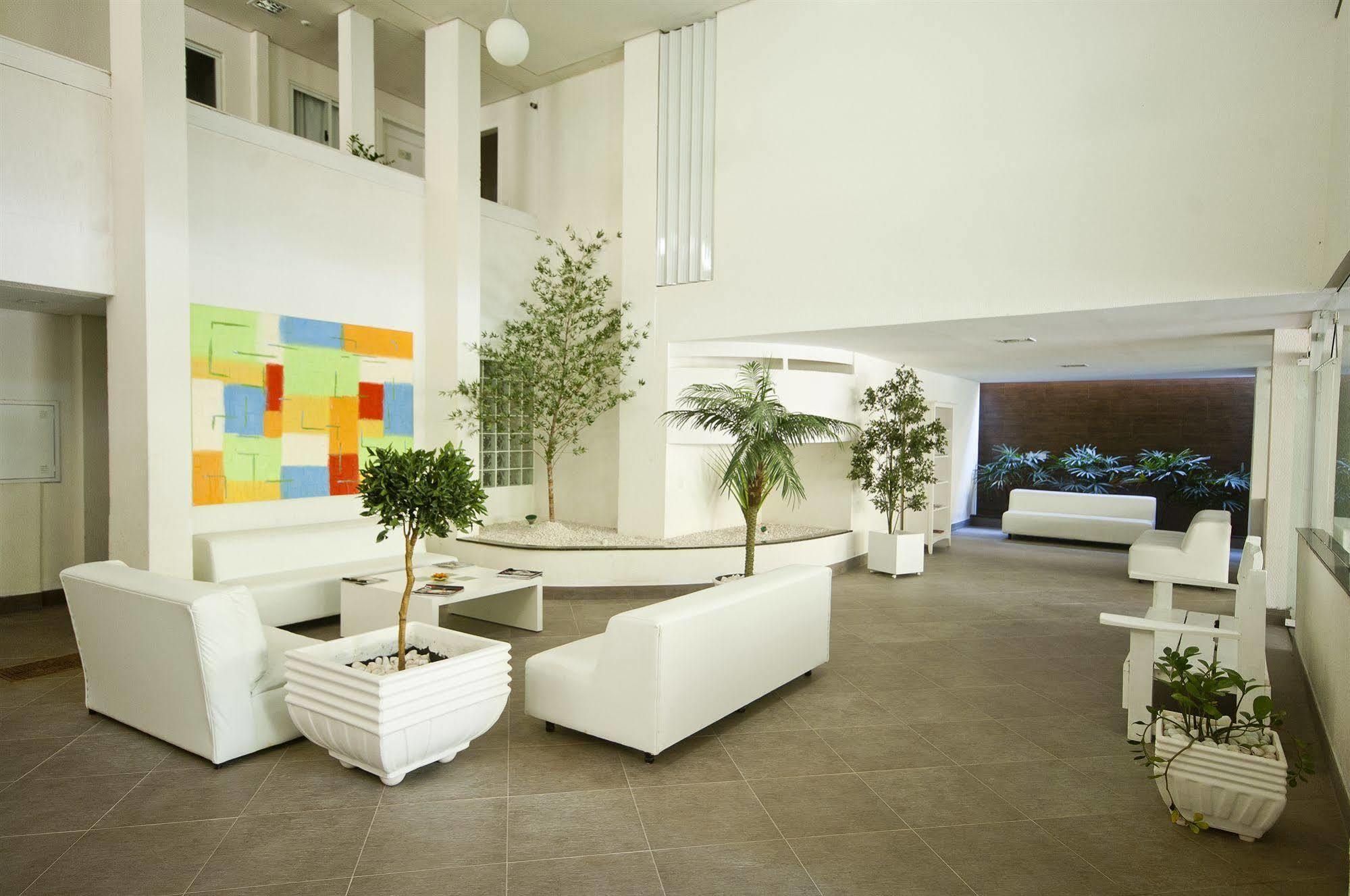 Castellammare Apartahotel Bombinhas